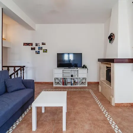 Mondello House 3 Bedrooms Nyaraló *