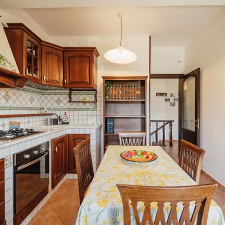 Mondello House 3 Bedrooms Nyaraló Palermo